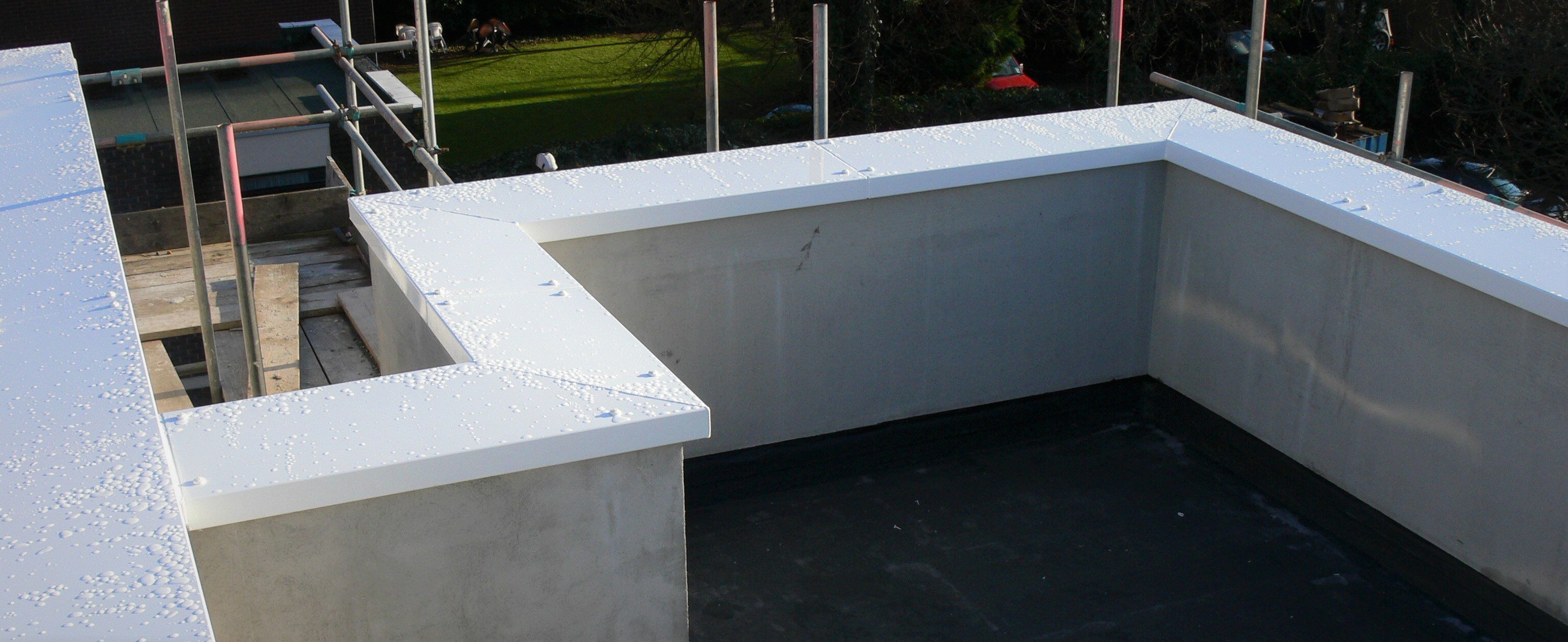 white roof aluminium capping